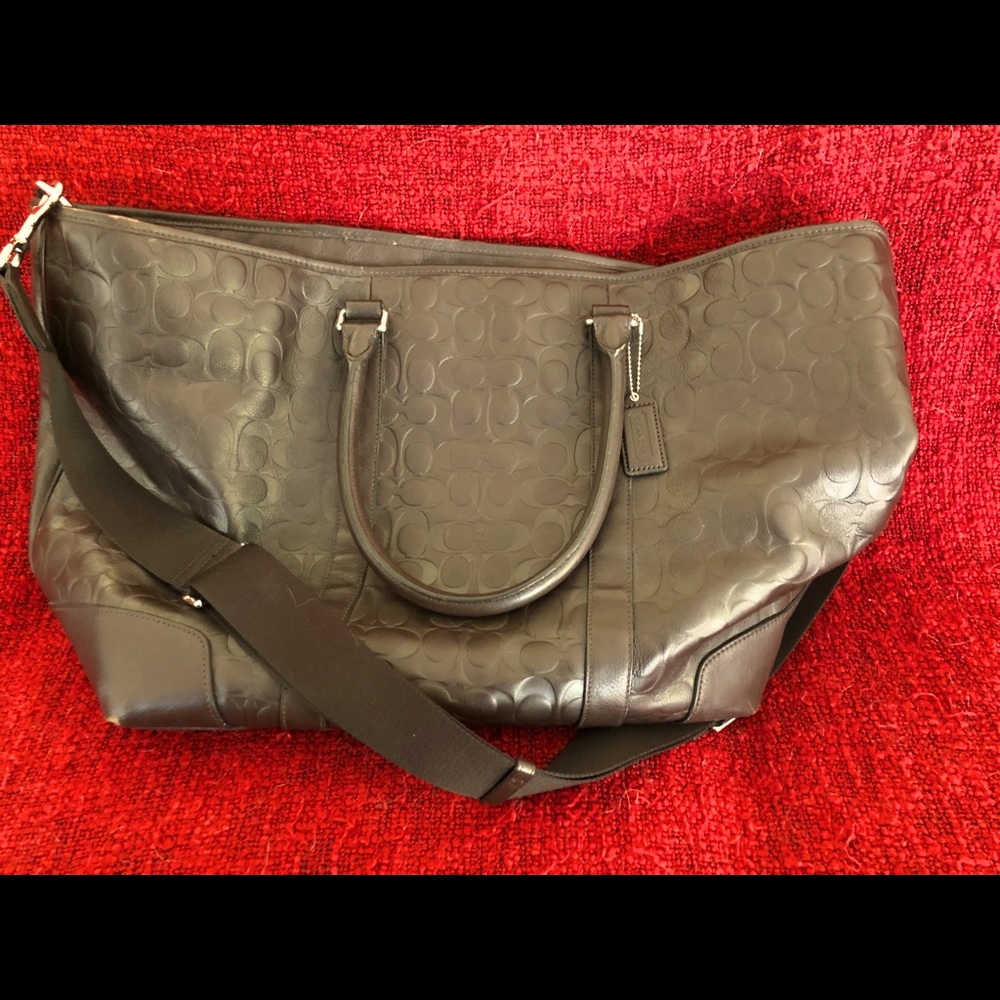 Large Coach travel bag, all leather, almost new.